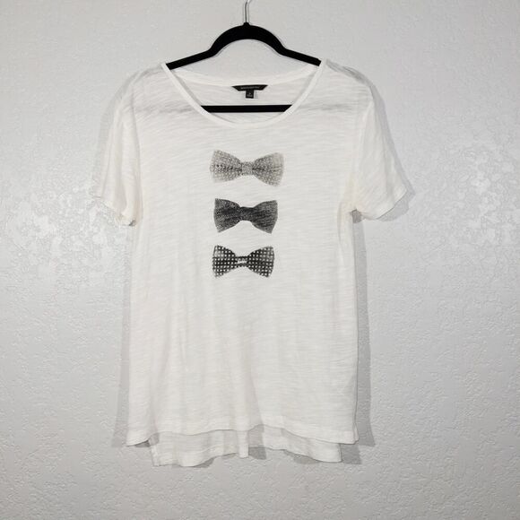 Banana Republic White Bow Tie Graphic Tee Shirt Size Small - Picture 1 of 6